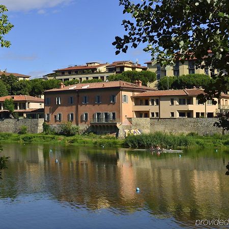 Ville Sull'Arno Firenze Esterno foto The Ardre river