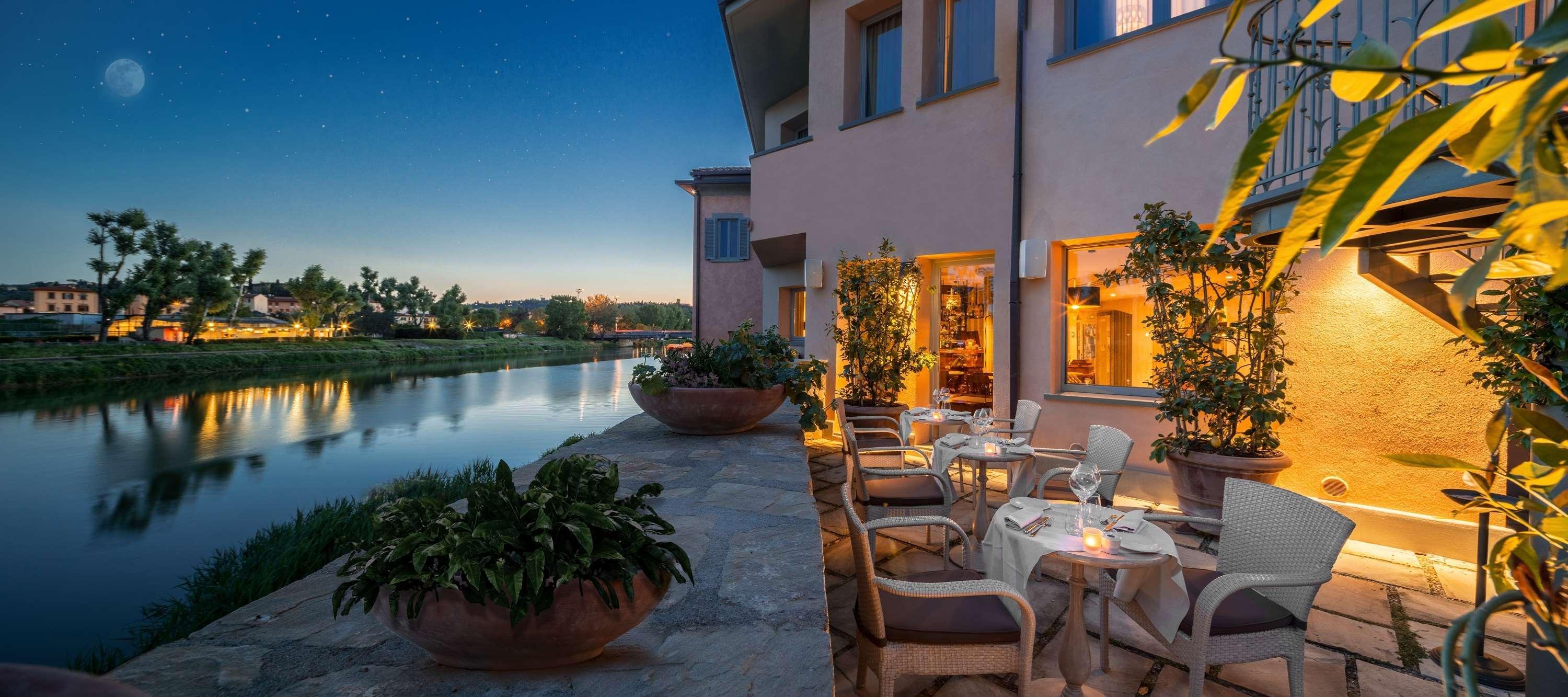 Ville Sull'Arno Firenze Esterno foto The hotel's terrace