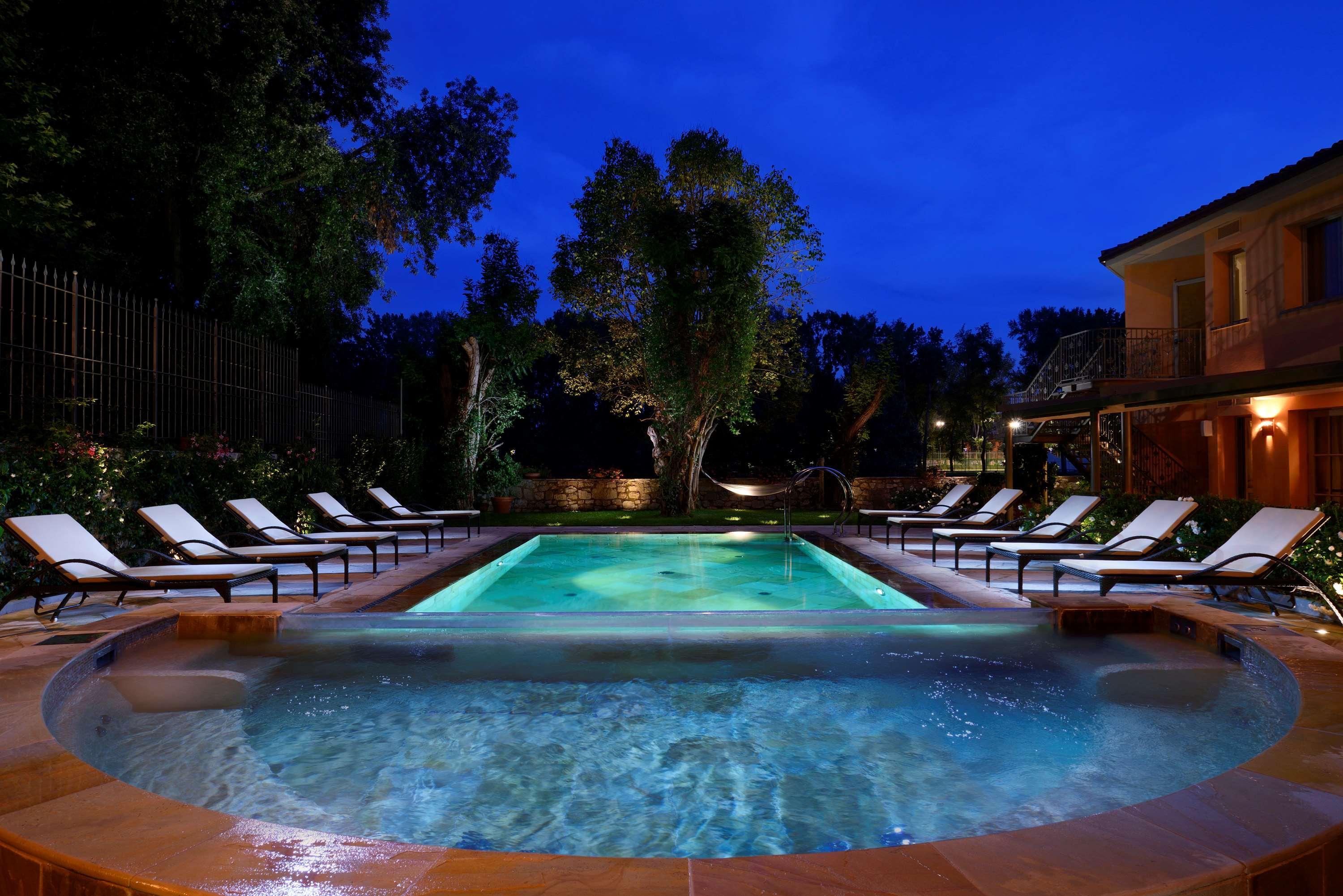 Ville Sull'Arno Firenze Esterno foto The pool at the Hotel Villa-Cortina