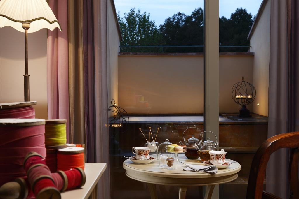 Ville Sull'Arno Firenze Esterno foto A room at the hotel