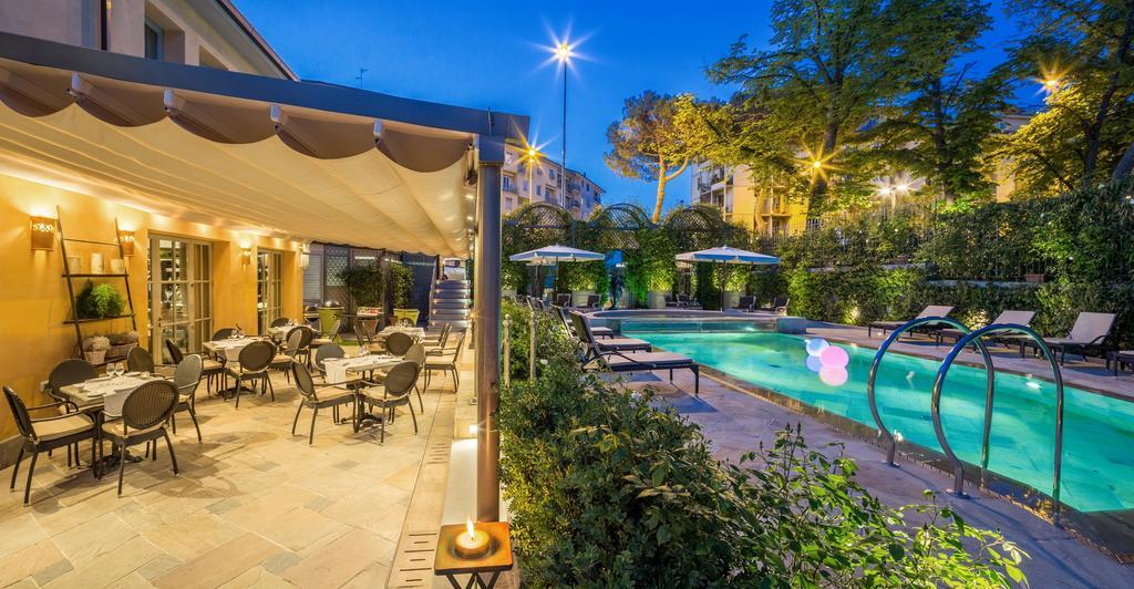 Ville Sull'Arno Firenze Esterno foto The hotel's pool