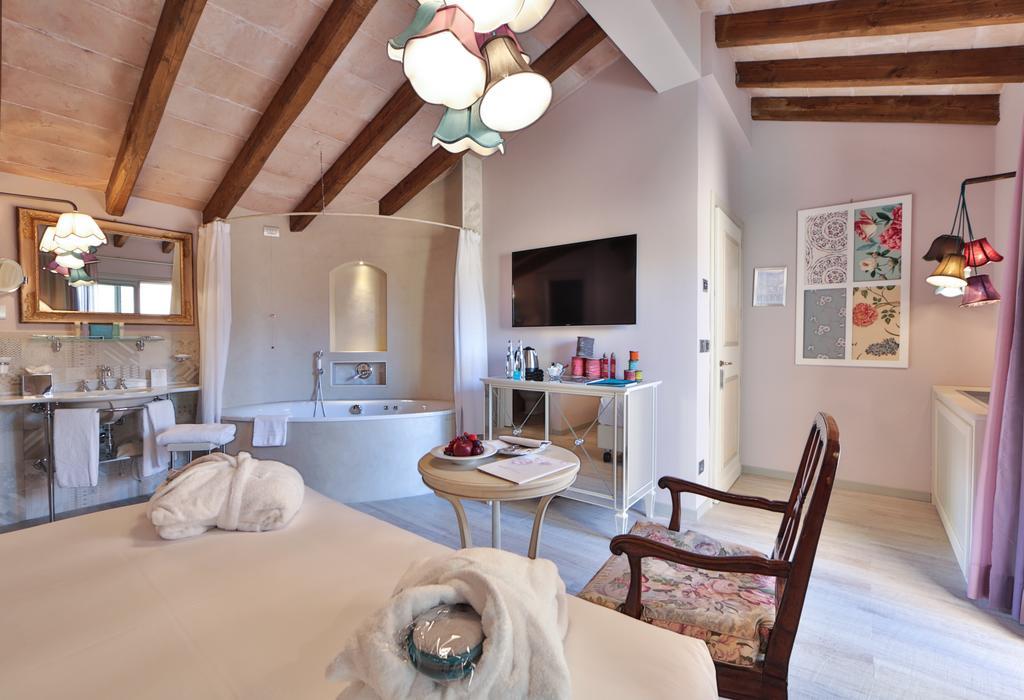 Ville Sull'Arno Firenze Esterno foto Suite