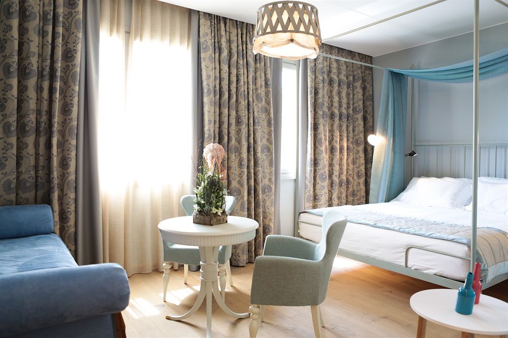 Ville Sull'Arno Firenze Esterno foto A room at the hotel