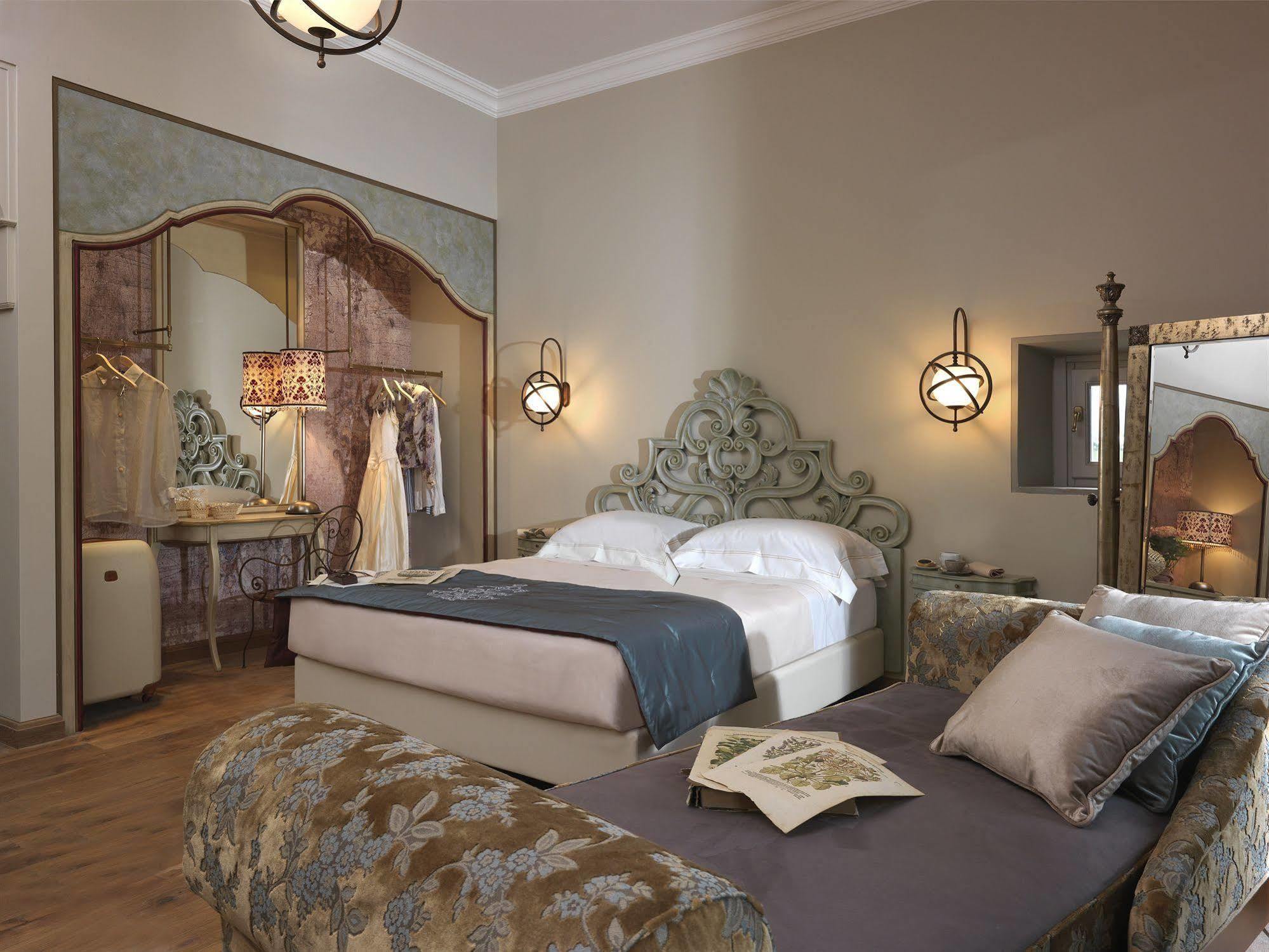 Ville Sull'Arno Firenze Esterno foto A bedroom at the hotel