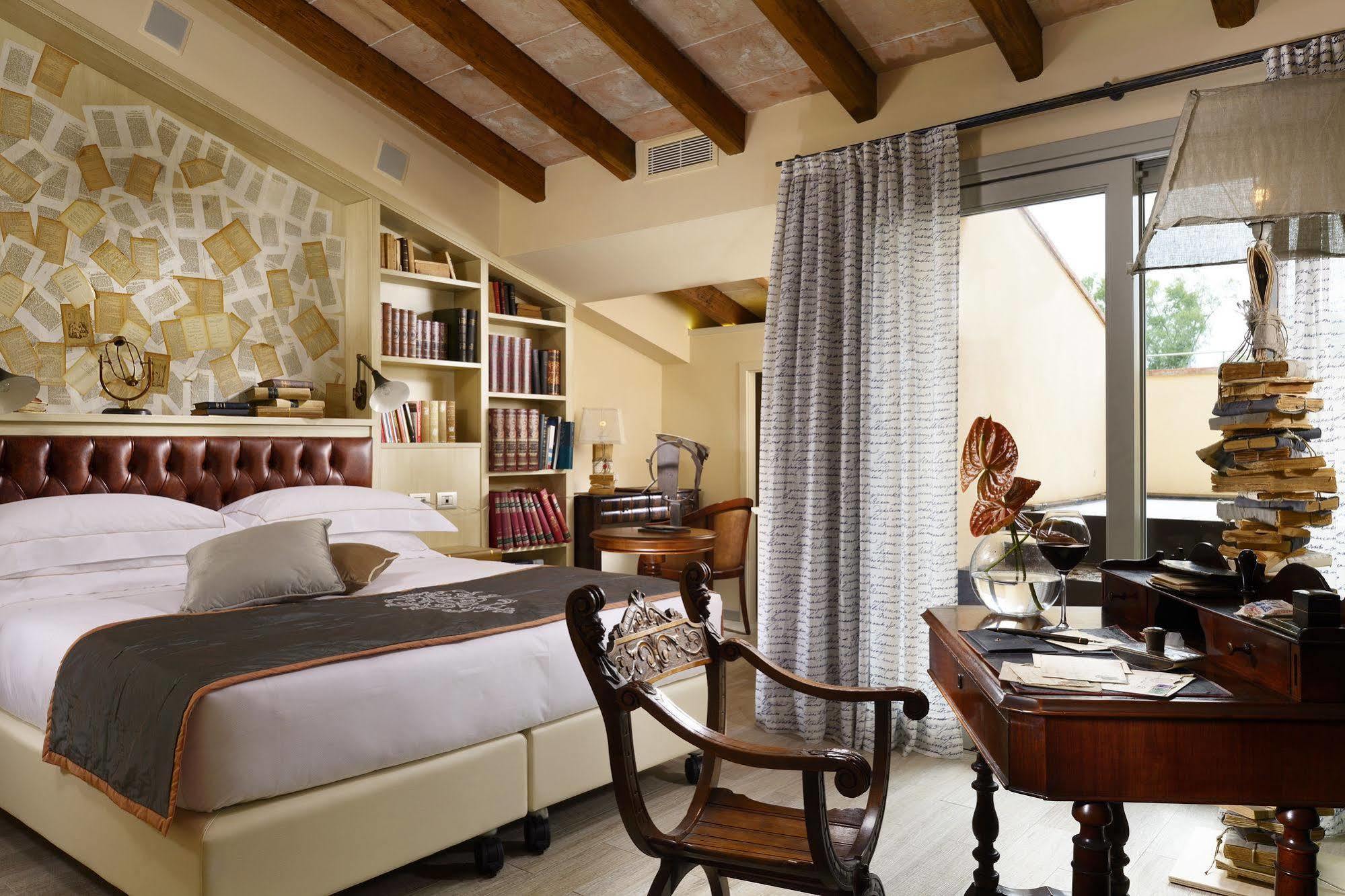 Ville Sull'Arno Firenze Esterno foto A room at the Mandarin Oriental, Athens