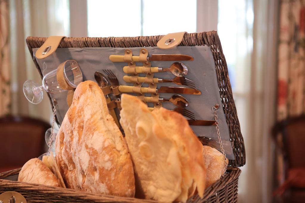 Ville Sull'Arno Firenze Esterno foto A picnic basket