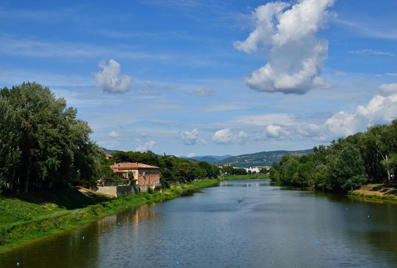 Ville Sull'Arno Firenze Esterno foto The river at San Mauro la Bruca